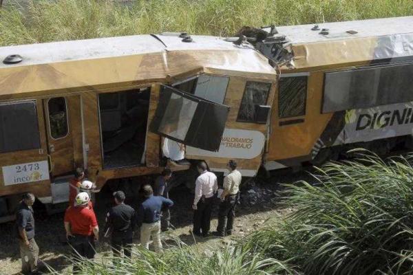 В Коста-Рике при лобовом столкновении поездов пострадало более сотни пассажиров