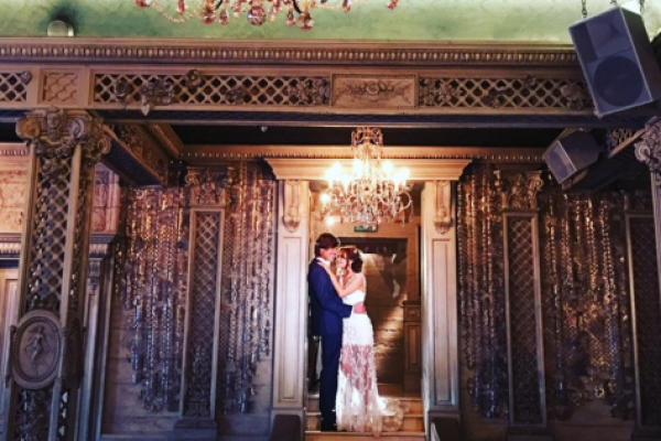 Прохор Шаляпин и Анна Калашникова провели репетицию свадебной церемонии