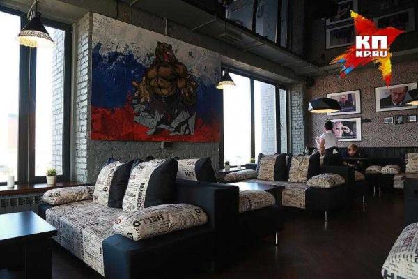 Жители Красноярска теперь пьют пиво и кофе в "путинском" кафе Жители Красноярска теперь пьют пиво и кофе в "путинском" кафе