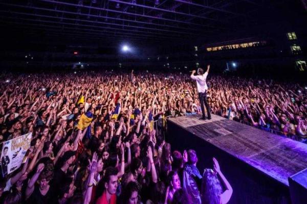 Группа "Океан Эльзы" поблагодарила мариупольцев за теплый прием Группа "Океан Эльзы" поблагодарила мариупольцев за теплый прием