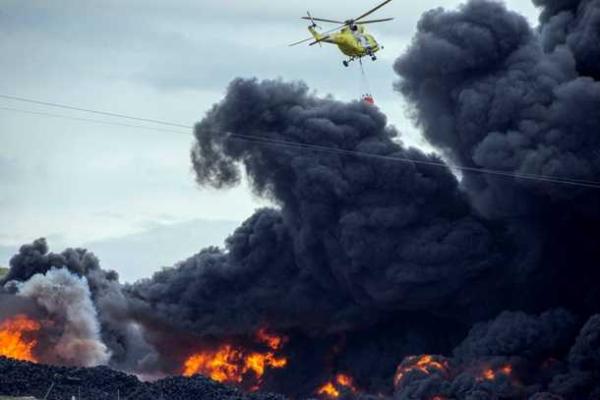 Жуткое токсичное облако затягивает небо над столицей Испании Жуткое токсичное облако затягивает небо над столицей Испании