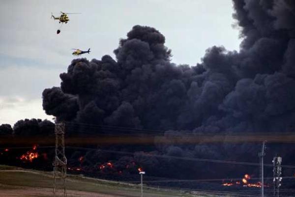 Жуткое токсичное облако затягивает небо над столицей Испании Жуткое токсичное облако затягивает небо над столицей Испании