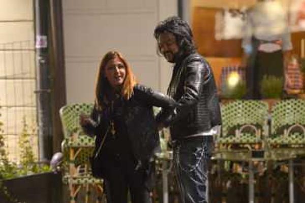 Папарацци в Стокгольме застукали Филиппа Киркорова в компании греческой красотки Папарацци в Стокгольме застукали Филиппа Киркорова в компании греческой красотки