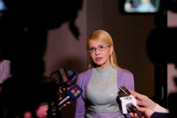 Тимошенко "в латексе" взбудоражила пользователей сети Тимошенко "в латексе" взбудоражила пользователей сети