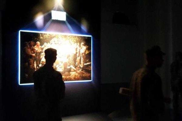 В Киеве в честь воинов АТО и волонтеров открылась необычная выставка В Киеве в честь воинов АТО и волонтеров открылась необычная выставка