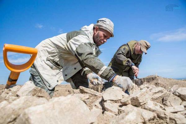 Российские археологи выкопали клад в Крыму Российские археологи выкопали клад в Крыму