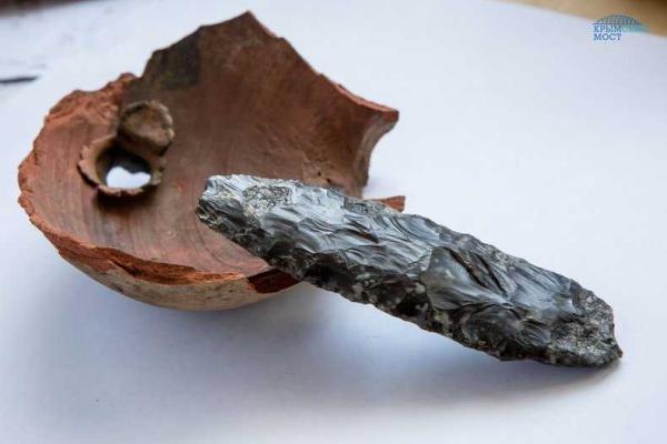 Российские археологи выкопали клад в Крыму Российские археологи выкопали клад в Крыму