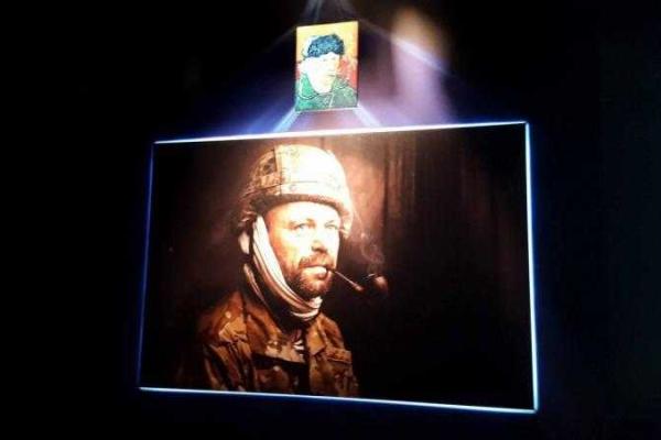 В Киеве в честь воинов АТО и волонтеров открылась необычная выставка В Киеве в честь воинов АТО и волонтеров открылась необычная выставка