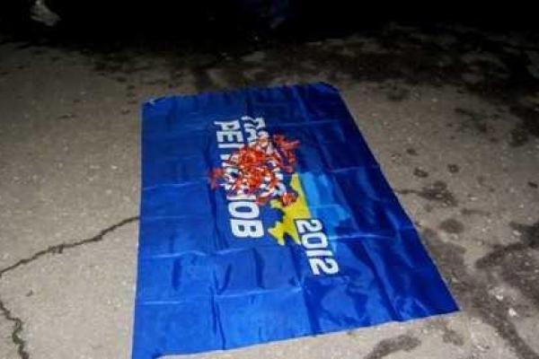 В Краматорске "свободовцы" провели акцию: на площади были сожжены георгиевские ленточки