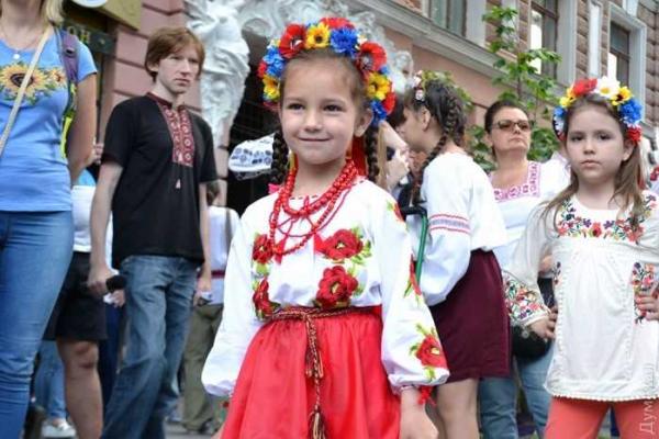 В Одессе состоялся мегамарш в вышиванках В Одессе состоялся мегамарш в вышиванках