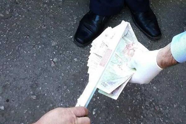 На Херсонщине при получении взятки попался офицер полиции
