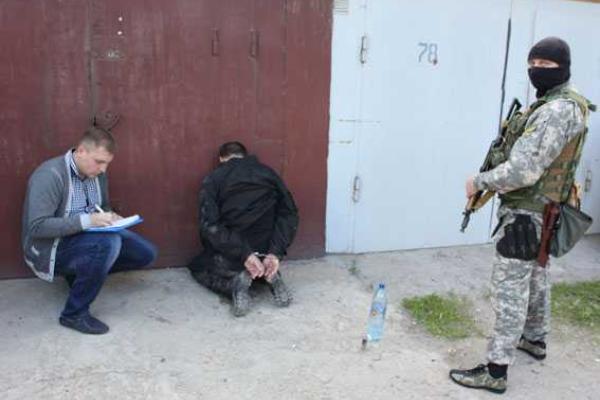 Запорожская полиция провела спецоперацию по захвату вооруженной "до зубов" банды Запорожская полиция провела спецоперацию по захвату вооруженной "до зубов" банды