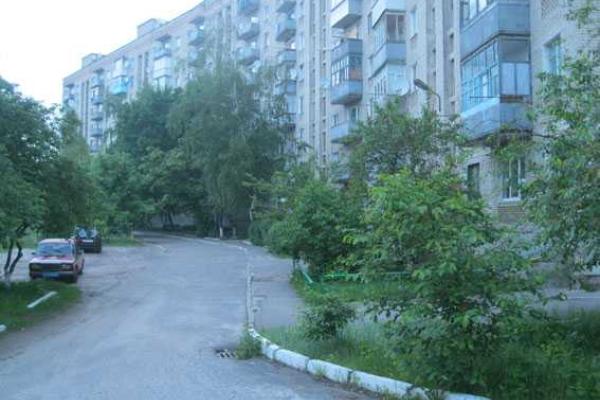 На Сумщине полиция задержала вооруженного мужчину во время разбойного нападения на семью На Сумщине полиция задержала вооруженного мужчину во время разбойного нападения на семью