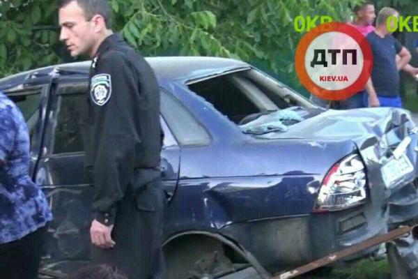 Пьяный водитель на легковушке попал в жесткое ДТП под Киевом: погибли две девочки