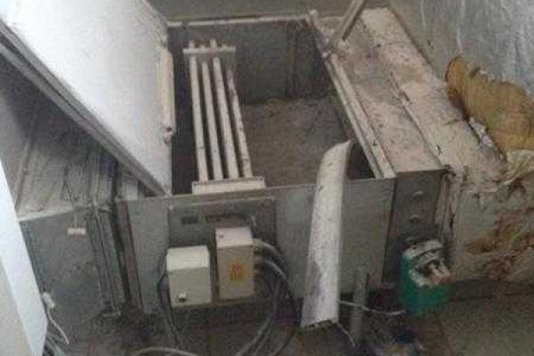 В Киеве спасатели тушили пожар в городской больнице В Киеве спасатели тушили пожар в городской больнице