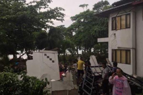 В Таиланде рухнул отель: под завалами остались люди, один турист погиб В Таиланде рухнул отель: под завалами остались люди, один турист погиб