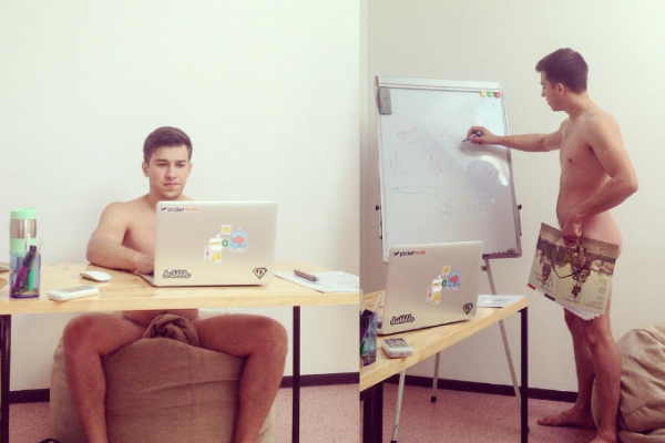 Жители Беларуси "по совету Лукашенко" устроили эротический флешмоб Жители Беларуси "по совету Лукашенко" устроили эротический флешмоб