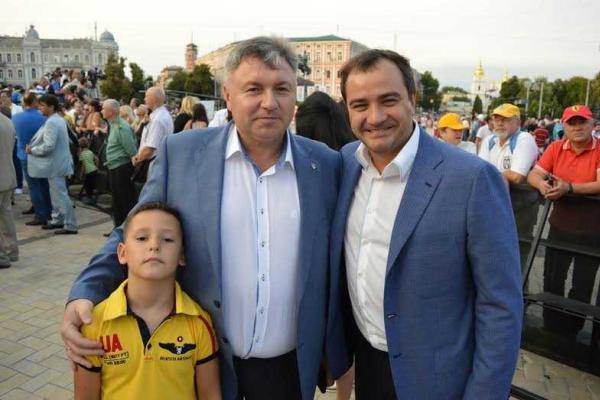Глава ЛОВГА Юрий Гарбуз в Киеве проводил луганских олимпийцев в Рио-де-Жанейро