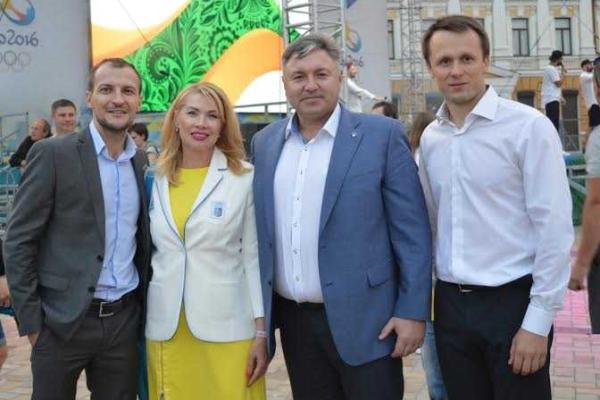 Глава ЛОВГА Юрий Гарбуз в Киеве проводил луганских олимпийцев в Рио-де-Жанейро