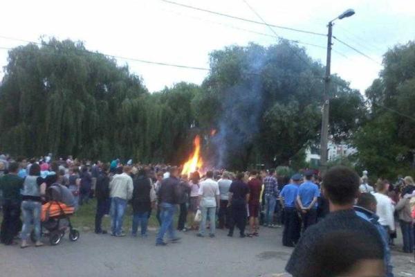 Праздник Ивана Купала собрал жителей и гостей Хмельницкого на берегу Южного Буга Праздник Ивана Купала собрал жителей и гостей Хмельницкого на берегу Южного Буга