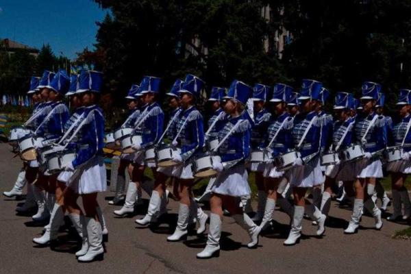 В Славянске и Краматорске прошли торжества по случаю 2-й годовщины освобождения В Славянске и Краматорске прошли торжества по случаю 2-й годовщины освобождения