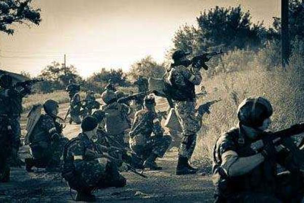 Бойцы 93 ОМБр рассказали, как ровно 2 года назад освобождали поселок Пески Бойцы 93 ОМБр рассказали, как ровно 2 года назад освобождали поселок Пески
