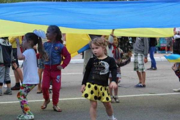 Как прифронтовой Торецк отмечал вторую годовщину освобождения от боевиков "ДНР" Как прифронтовой Торецк отмечал вторую годовщину освобождения от боевиков "ДНР"