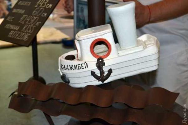 В Одессе создали шоколадную скульптуру-"рекордсменку" В Одессе создали шоколадную скульптуру-"рекордсменку"
