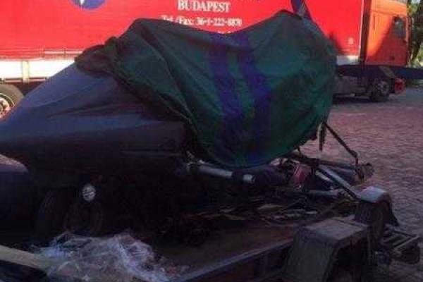 На Буковине контрабандисты сбили сотрудника СБУ убегая с места преступления На Буковине контрабандисты сбили сотрудника СБУ убегая с места преступления