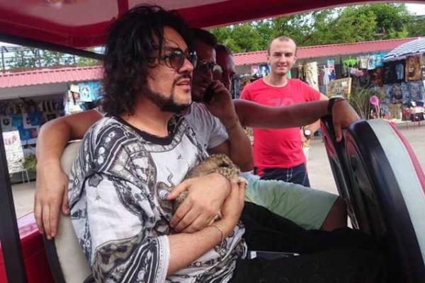 В крымском парке "Тайган" новорожденного львенка назвали в честь Филиппа Киркорова В крымском парке "Тайган" новорожденного львенка назвали в честь Филиппа Киркорова