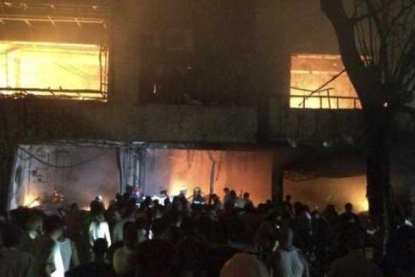 В Багдаде на воздух взлетело авто со взрывчаткой: много жертв и пострадавших В Багдаде на воздух взлетело авто со взрывчаткой: много жертв и пострадавших