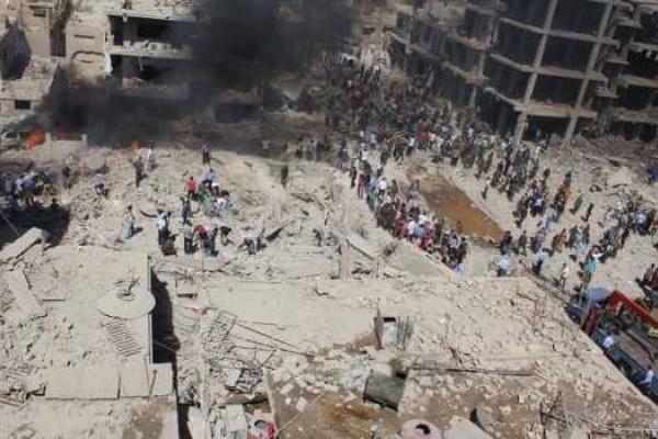 Кровавый теракт в Сирии: смертник взорвал авто, начиненное взрывчаткой Кровавый теракт в Сирии: смертник взорвал авто, начиненное взрывчаткой