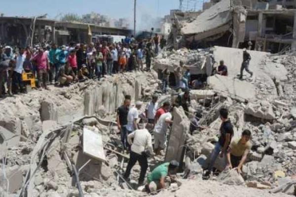 Кровавый теракт в Сирии: смертник взорвал авто, начиненное взрывчаткой Кровавый теракт в Сирии: смертник взорвал авто, начиненное взрывчаткой