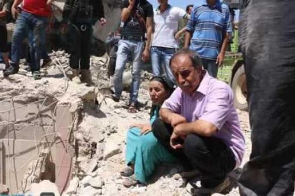 Кровавый теракт в Сирии: смертник взорвал авто, начиненное взрывчаткой Кровавый теракт в Сирии: смертник взорвал авто, начиненное взрывчаткой