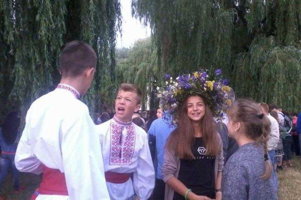 Праздник Ивана Купала собрал жителей и гостей Хмельницкого на берегу Южного Буга Праздник Ивана Купала собрал жителей и гостей Хмельницкого на берегу Южного Буга
