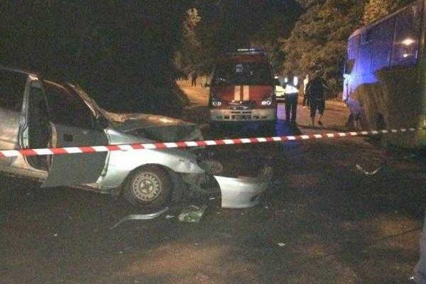 На Харьковщине в ДТП погибли два офицера Нацполиции На Харьковщине в ДТП погибли два офицера Нацполиции