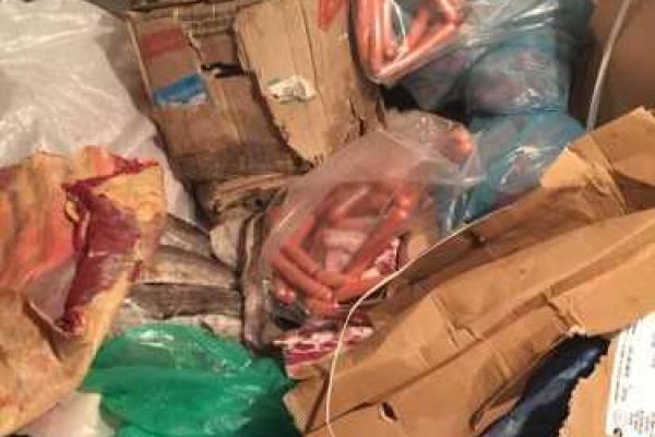 Полторак неожиданно нагрянул с проверкой в столовую 28 бригады, сделав "разнос" офицерам Полторак неожиданно нагрянул с проверкой в столовую 28 бригады, сделав "разнос" офицерам