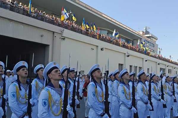 В Одессе проходят торжества по случаю Дня ВМС В Одессе проходят торжества по случаю Дня ВМС