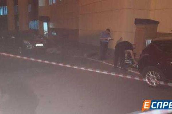 Фатальная прогулка: в Киеве похитили мужчину, его пса пристрелили на месте