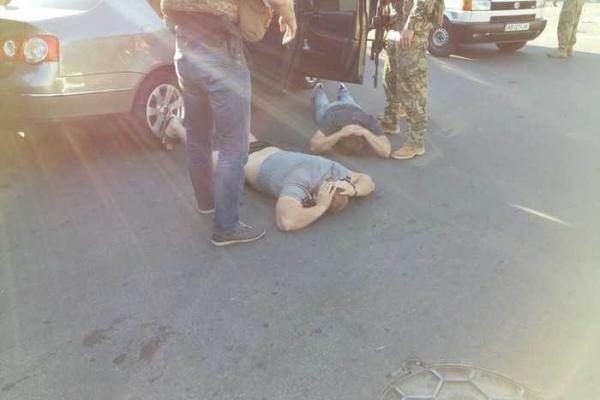 В Виннице провели спецоперацию по задержанию ОПГ "коллекторов" В Виннице провели спецоперацию по задержанию ОПГ "коллекторов"