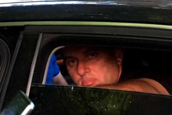 В Ужгороде пьяный гаишник "прославился", снеся на "Skoda Superb" забор детсада и напав на журналиста