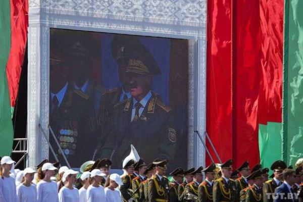 В столице Беларуси состоялся военный парад В столице Беларуси состоялся военный парад