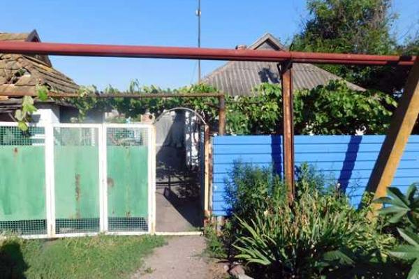 На Донетчине пьяный участник ссоры метнул в оппонента боевую гранату На Донетчине пьяный участник ссоры метнул в оппонента боевую гранату