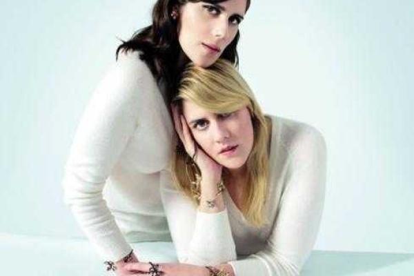 Ювелирный дом "Swarovski" представил необычную рекламную кампанию