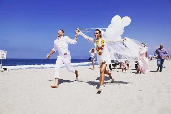 В сеть попали роскошные свадебные снимки экс-солистки группы "Nikita"