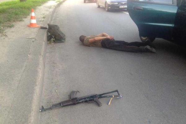 В Харькове пьяный пассажир такси открыл стрельбу из автомата