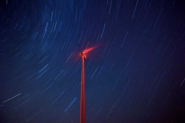 В сети появились снимки самого мощного звездопада Персеиды