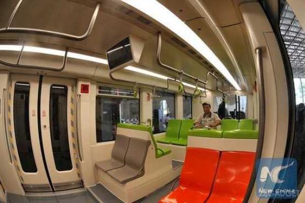 Китайская машиностроительная компания выпустила трамвай, для которого не нужны провода Китайская машиностроительная компания выпустила трамвай, для которого не нужны провода