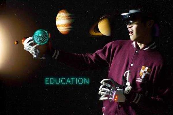 Китайские специалисты изобрели экзоперчатку, позволяющую прикоснуться к виртуальной реальности Китайские специалисты изобрели экзоперчатку, позволяющую прикоснуться к виртуальной реальности