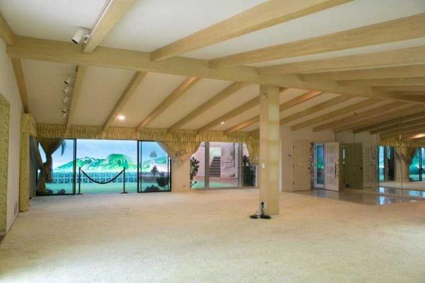 В Лас-Вегасе находится особняк-бункер, который построил бизнесмен, опасающийся войны с СССР В Лас-Вегасе находится особняк-бункер, который построил бизнесмен, опасающийся войны с СССР